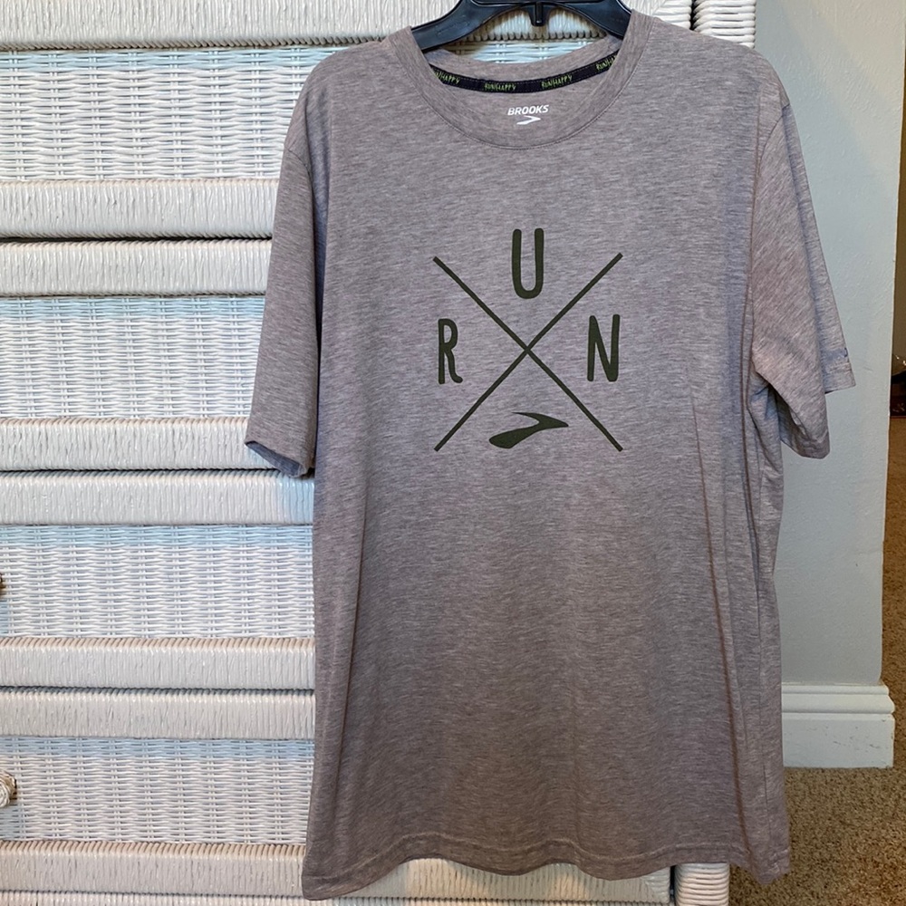 Brooks running tee